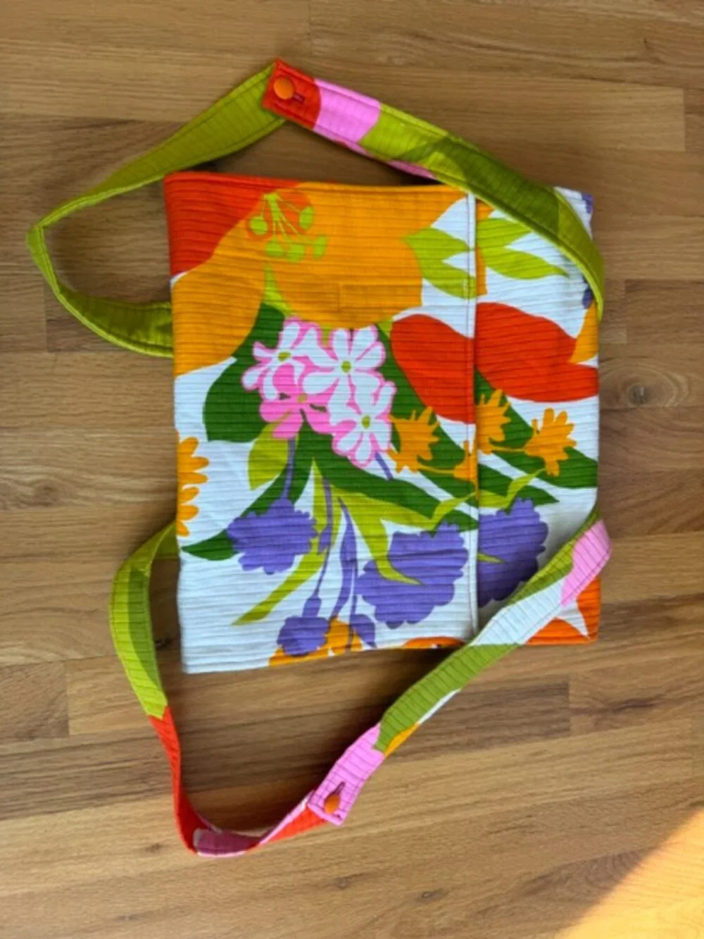 Hand Made Casserole / Pie Carrier. Machine Wash and Dry.